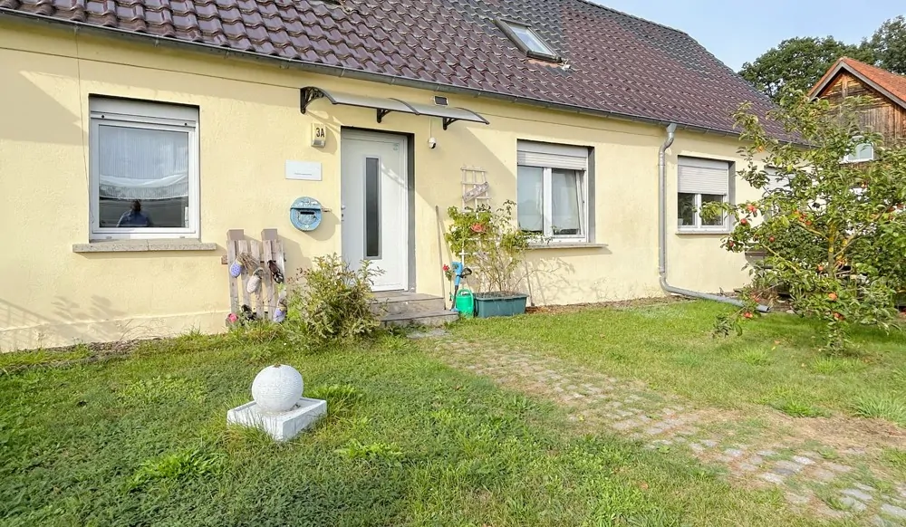 gepflasterter Zugang zur Haustür