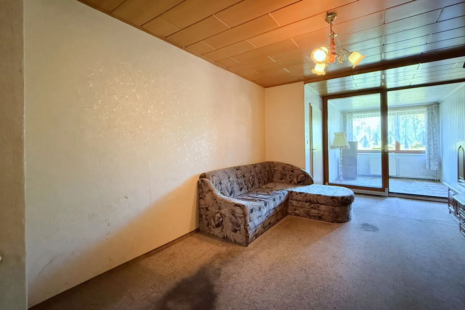 Arbeitszimmer mit angrenzendem Wintergarten