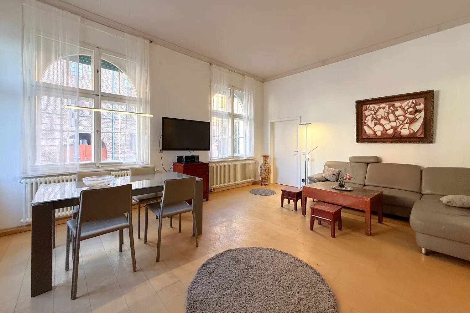 straßenseitiges Wohnzimmer