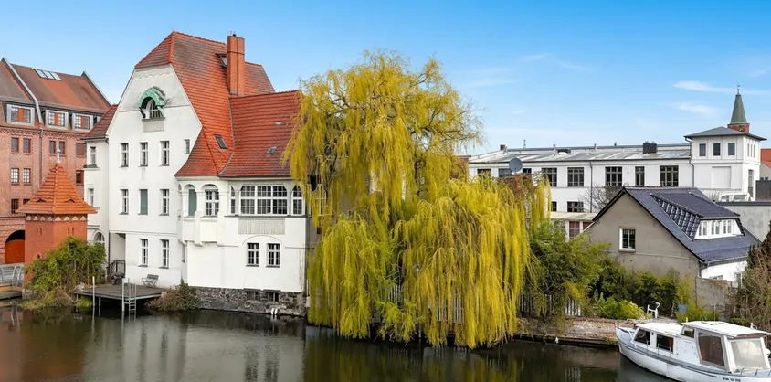 von Poll Immobilien GmbH