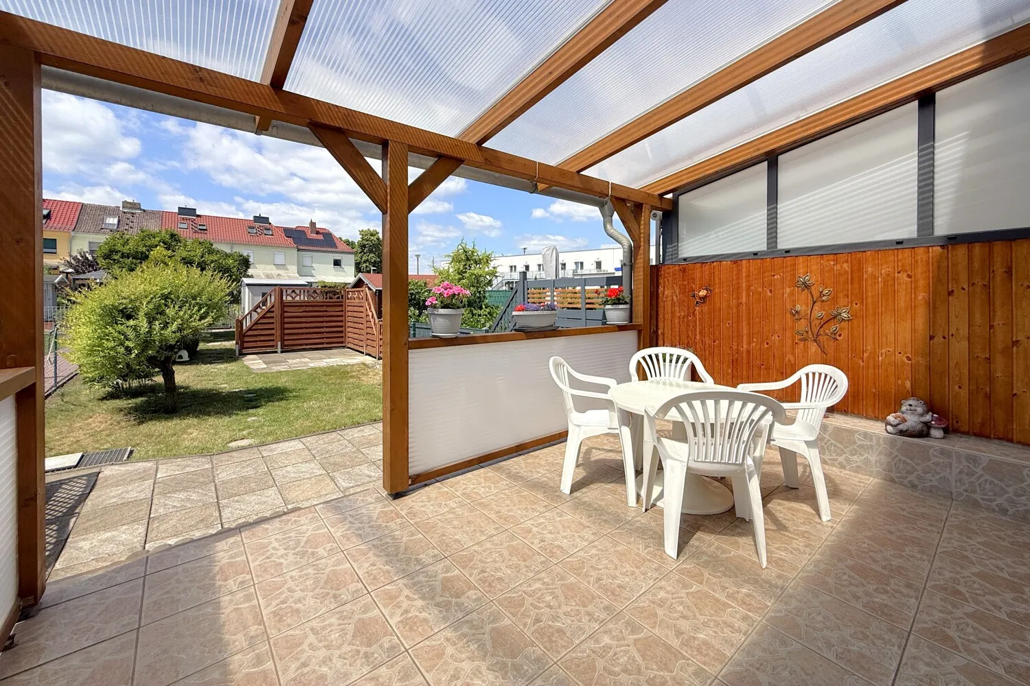 überdachte Terrasse