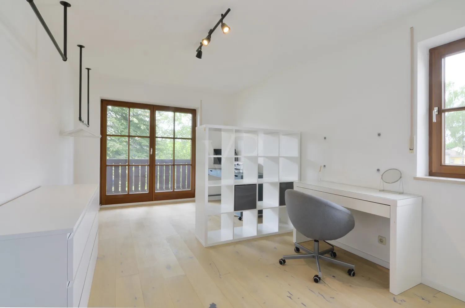 Schlafzimmer mit Balkon Obergeschoss