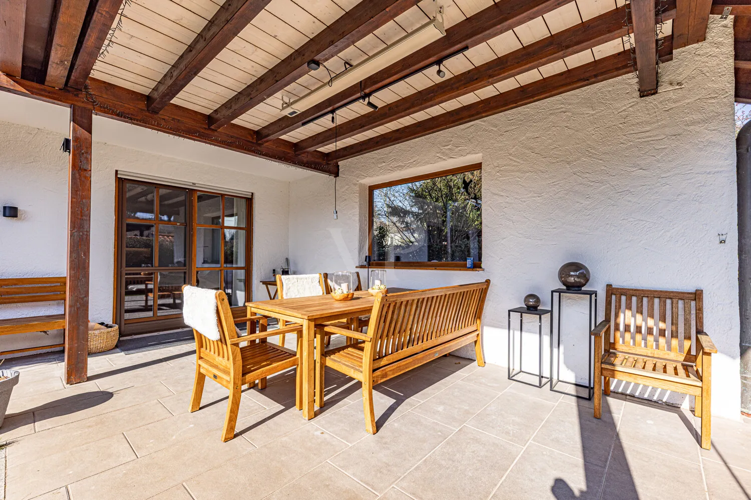 Überdachte Terrasse