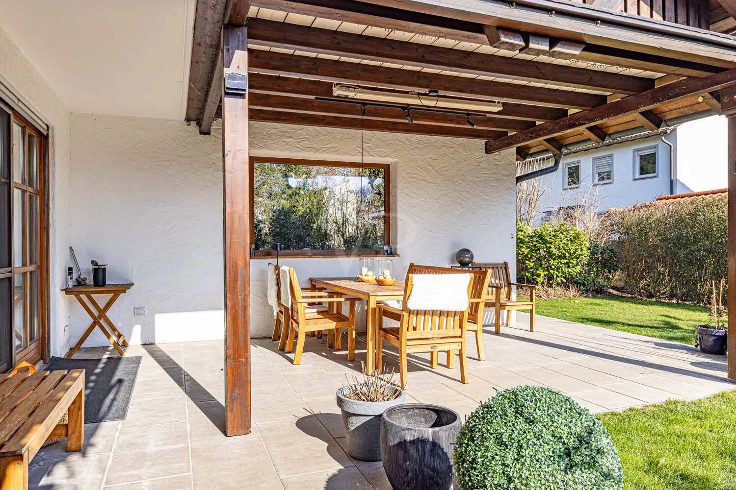 Überdachte Terrasse