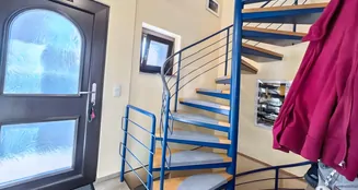 von_poll_real_estate_property_25365028_image_7