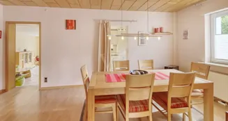 von_poll_real_estate_property_23365009_image_8