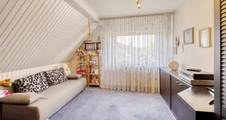 von_poll_real_estate_property_23365009_image_20