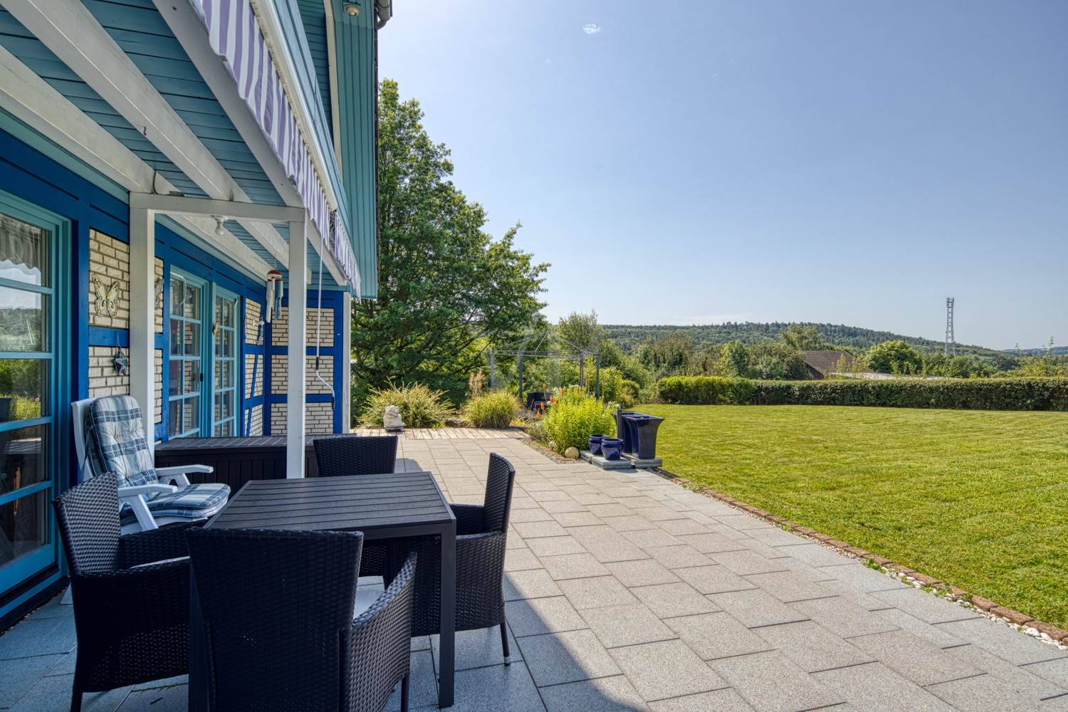 Blick von der Terrasse Hauptwohnung