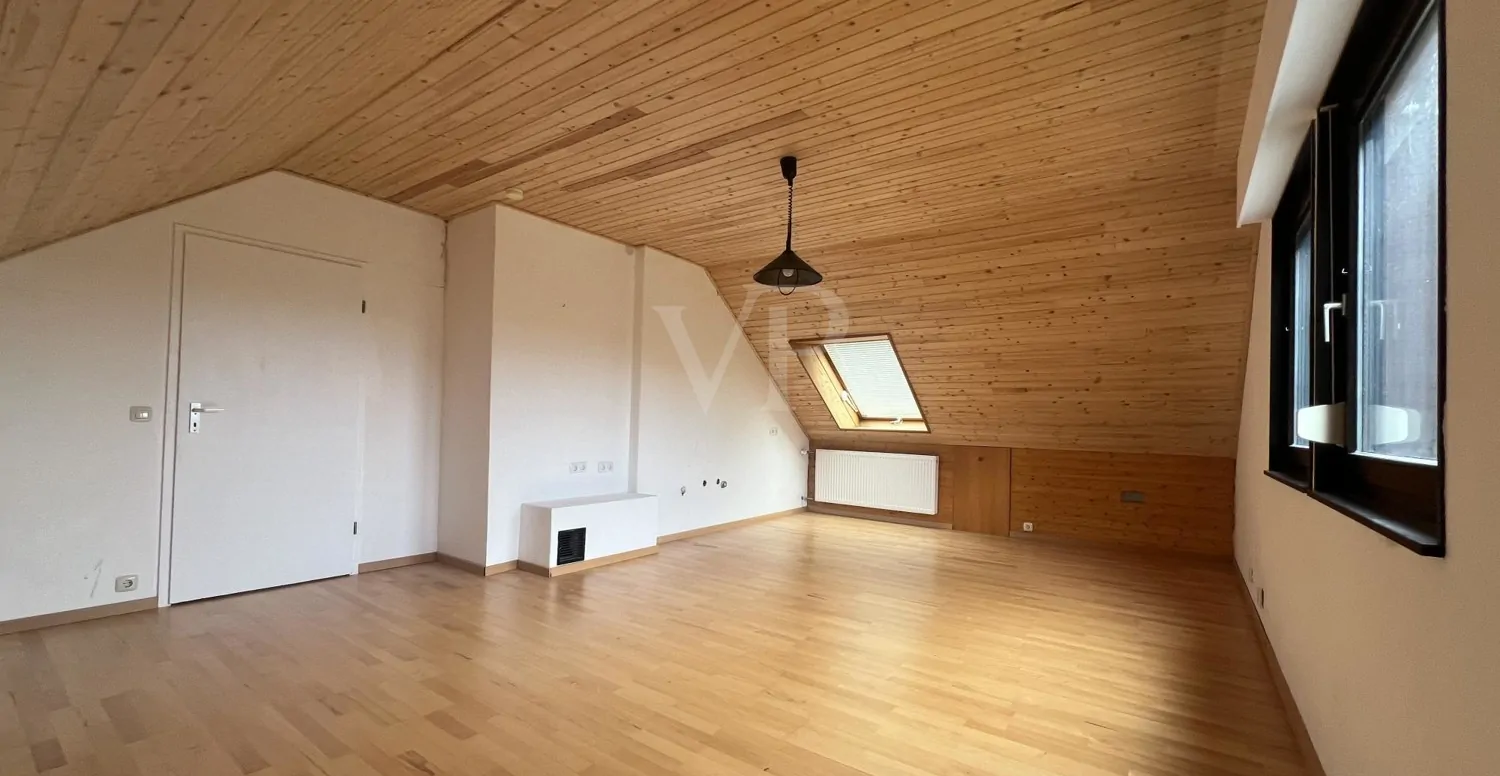 Schlaf-, Wohnzimmer im DG