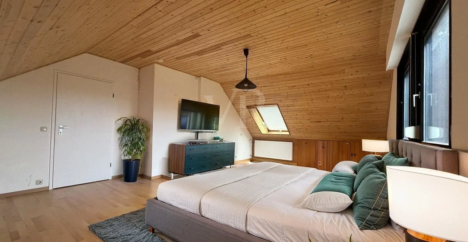 Schlaf-, Wohnzimmer DG Ki bearbeitet