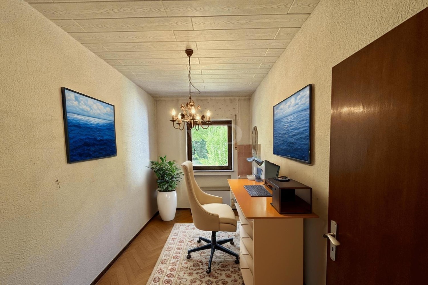Büro/Kinderzimmer (KI-bearbeitet)