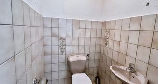 von_poll_real_estate_property_25365015_image_17