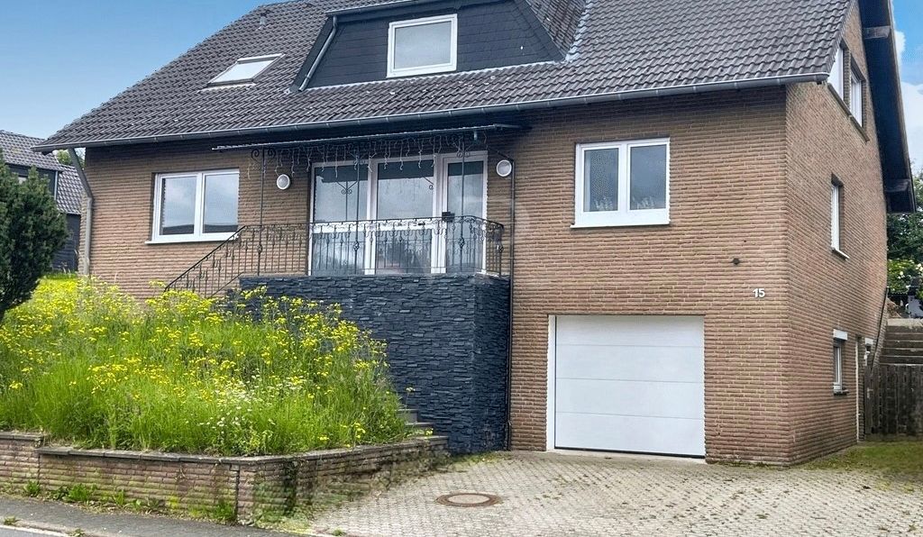 Straßenansicht
