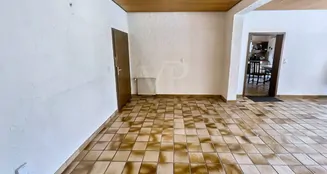 von_poll_real_estate_property_25365022_image_2