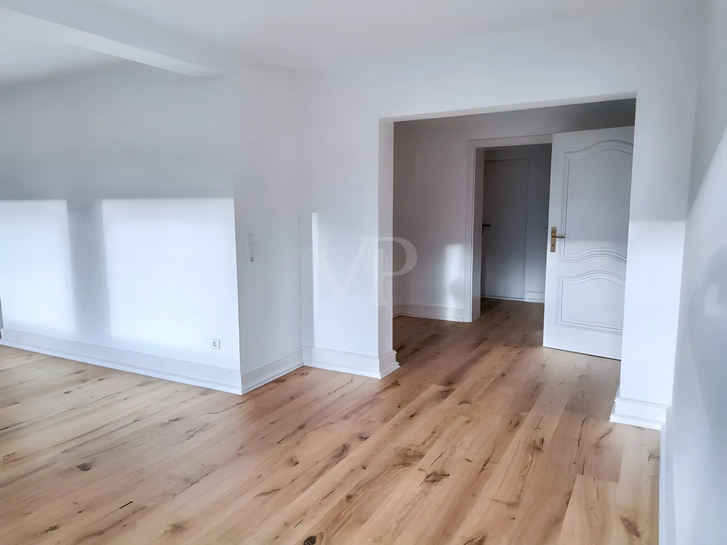 Wohnbereich mit Blick zum Flur