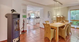 von_poll_real_estate_property_25365034_image_2