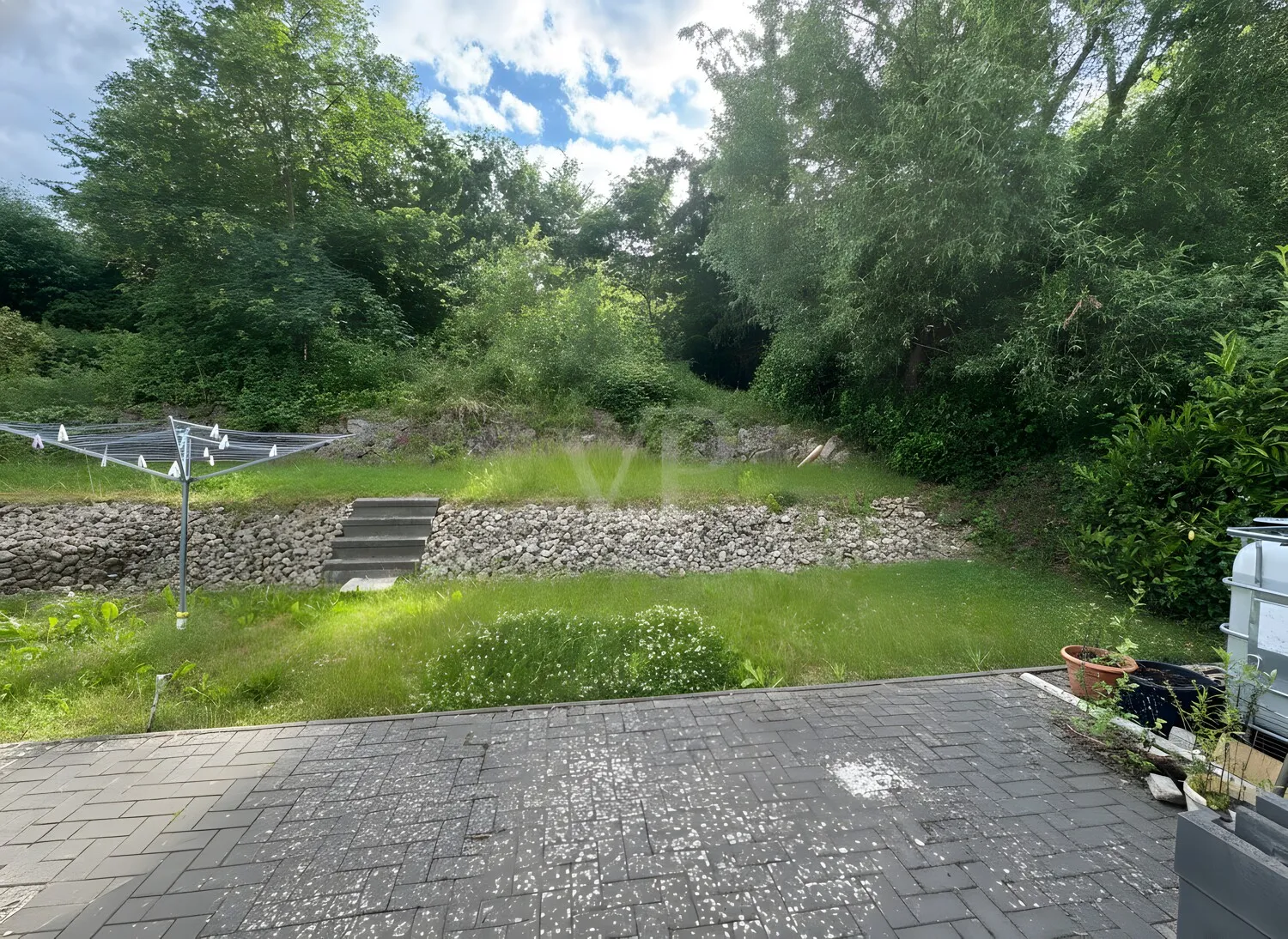 Terrasse und Garten