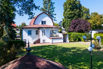 von Poll Immobilien GmbH