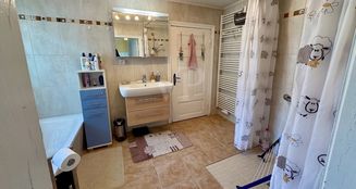 von_poll_real_estate_property_25368009_image_3