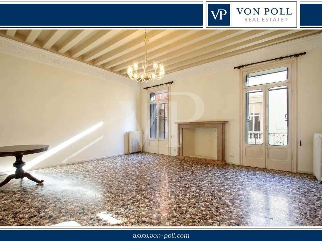 Il fascino del centro storico: elegante soluzione con affaccio su Corso Palladio