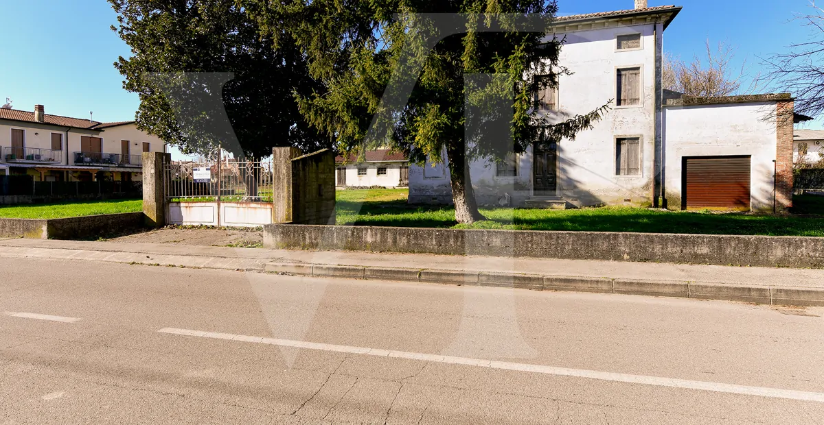 Villa da ristrutturare a Villaganzerla Castegnero