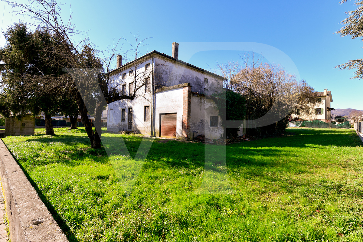 Villa to be restored in Villaganzerla Castegnero