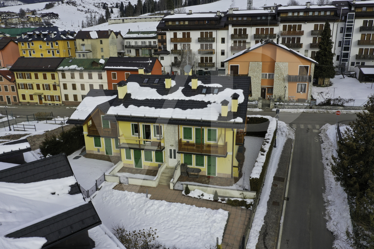 Charmant appartement de trois pièces
sur deux niveaux
Un nouveau bâtiment vert de classe A+