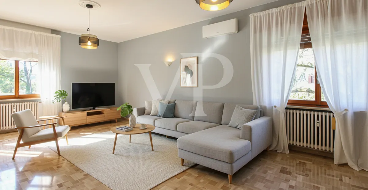 Geräumige und helle Drei-Zimmer-Wohnung mit privatem Garten