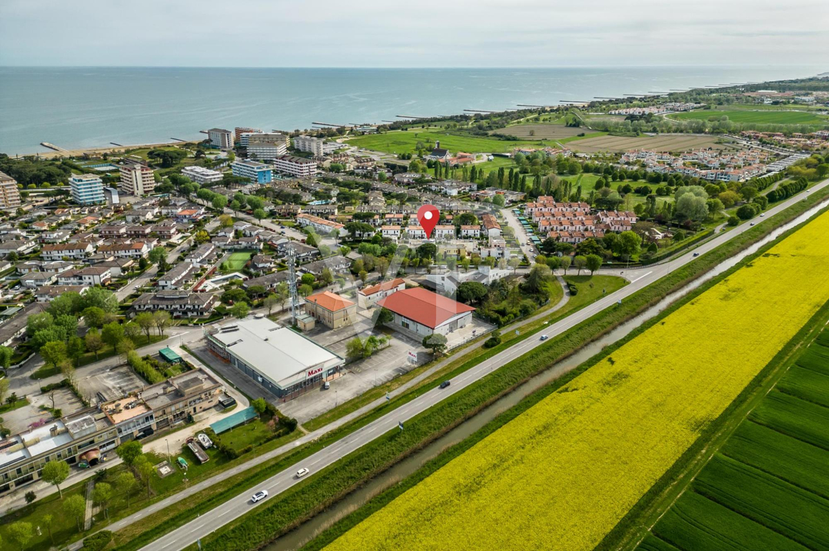 Nouvelle villa jumelée
à seulement 300 m de la mer