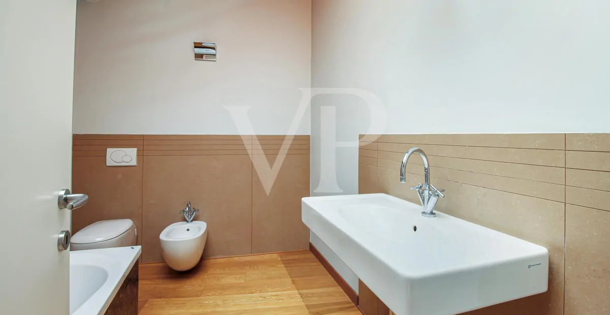 Elegante Drei-Zimmer-Dachgeschosswohnung im historischen Zentrum