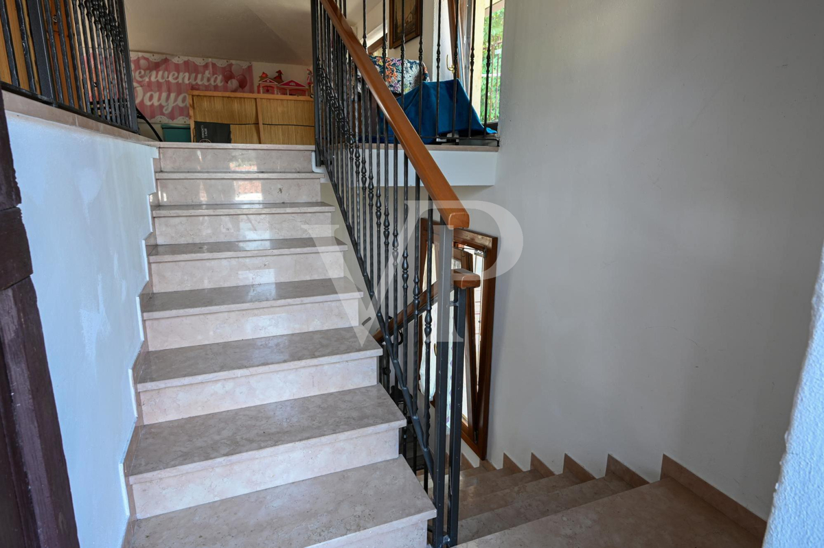 Maison individuelle avec terrasse panoramique centre du village