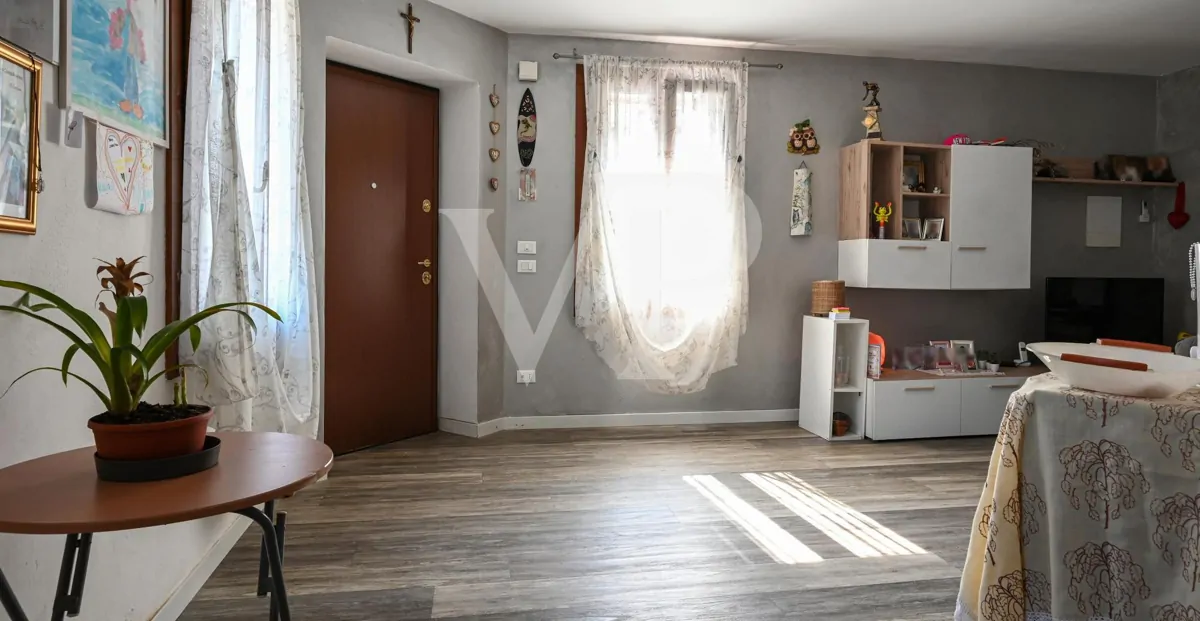 Maison individuelle avec terrasse panoramique centre du village