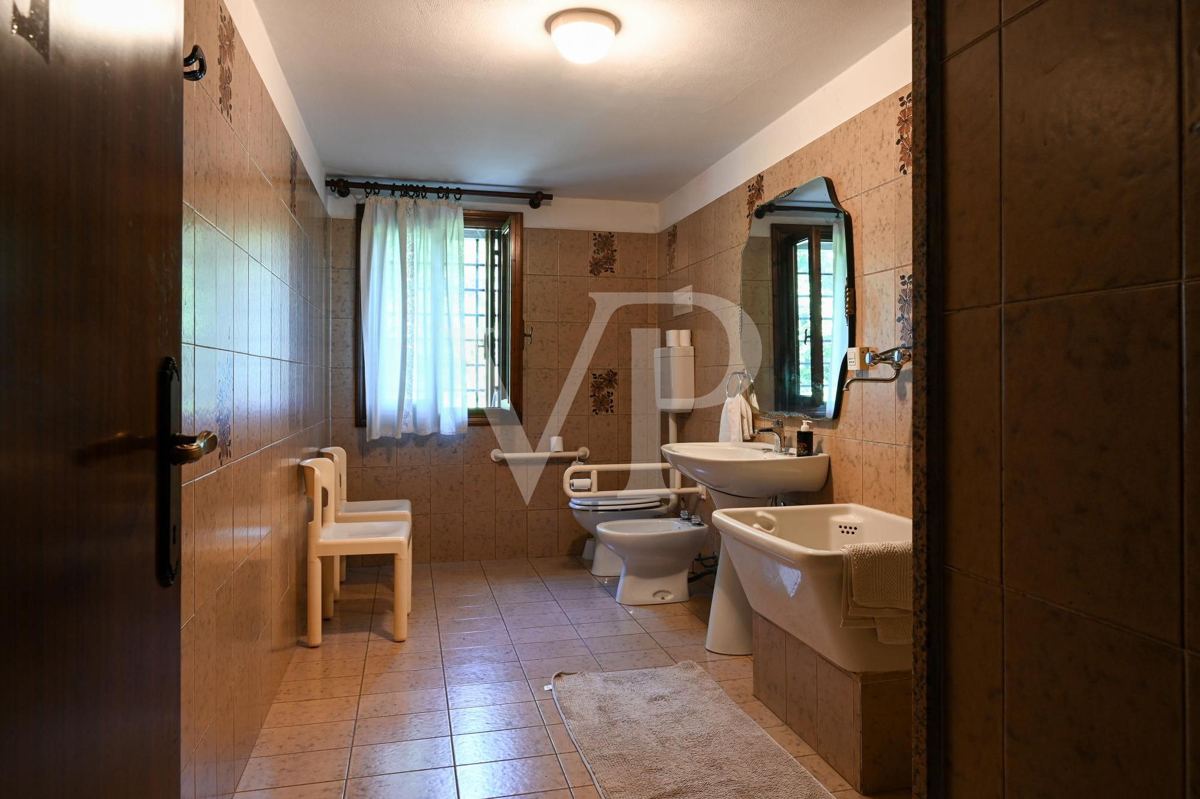 Historic country villa in Montecchio Precalcino