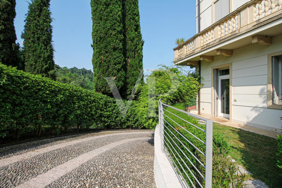 Exklusive möblierte Mini-Wohnung - in der Residenz in Monte Berico