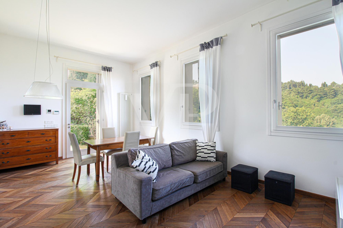 Exklusive möblierte Mini-Wohnung - in der Residenz in Monte Berico