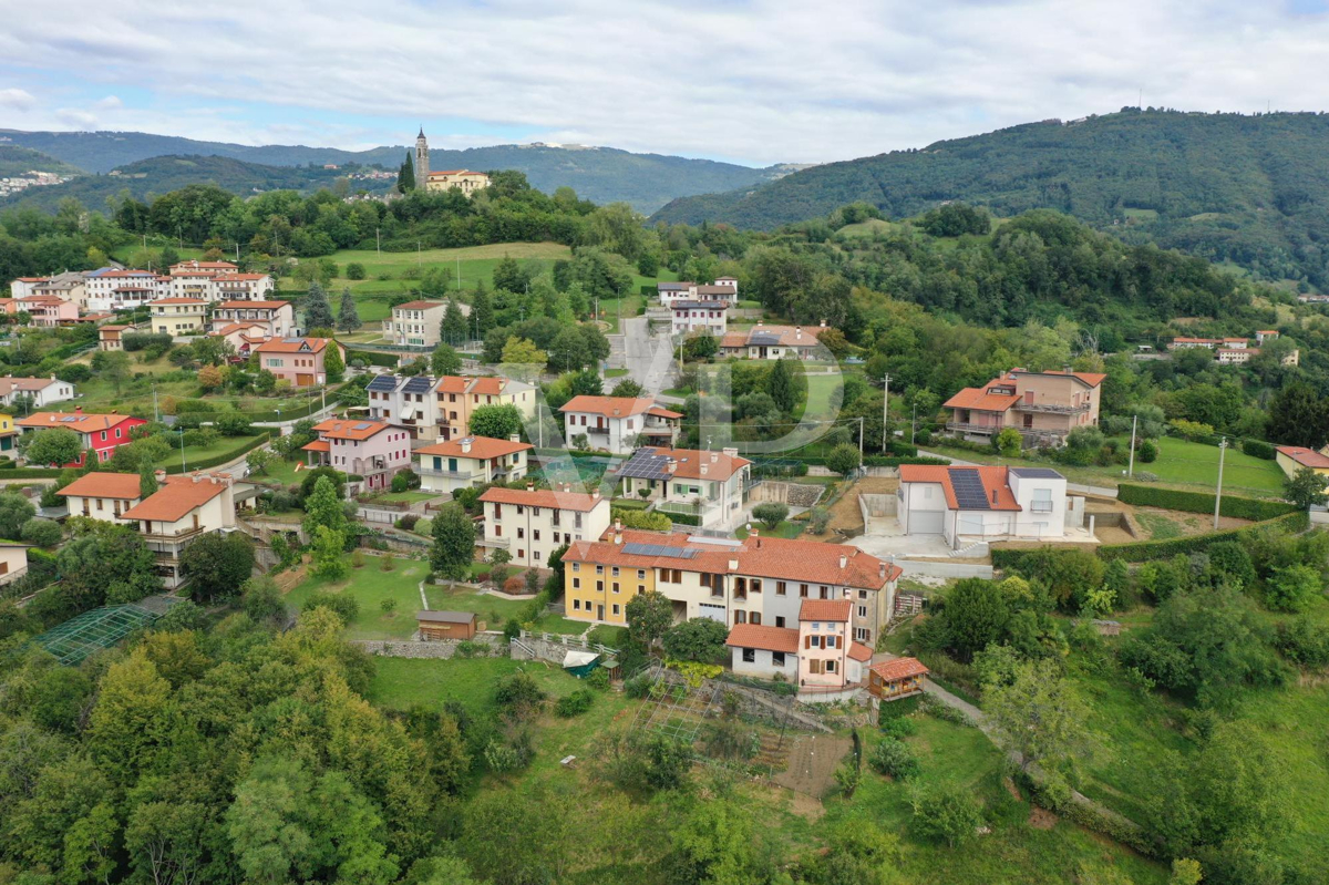 Ferme en position panoramique dans les collines de Marostica