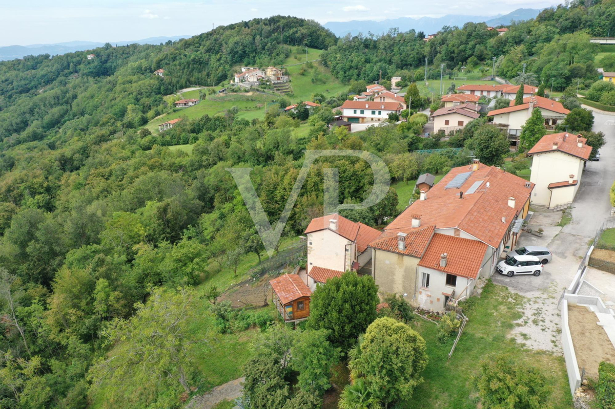 Ferme en position panoramique dans les collines de Marostica