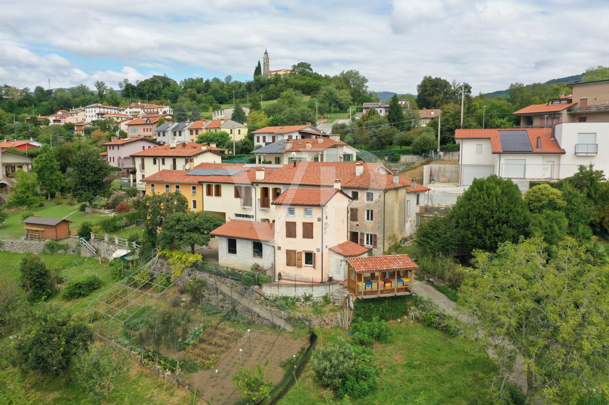 Ferme en position panoramique dans les collines de Marostica