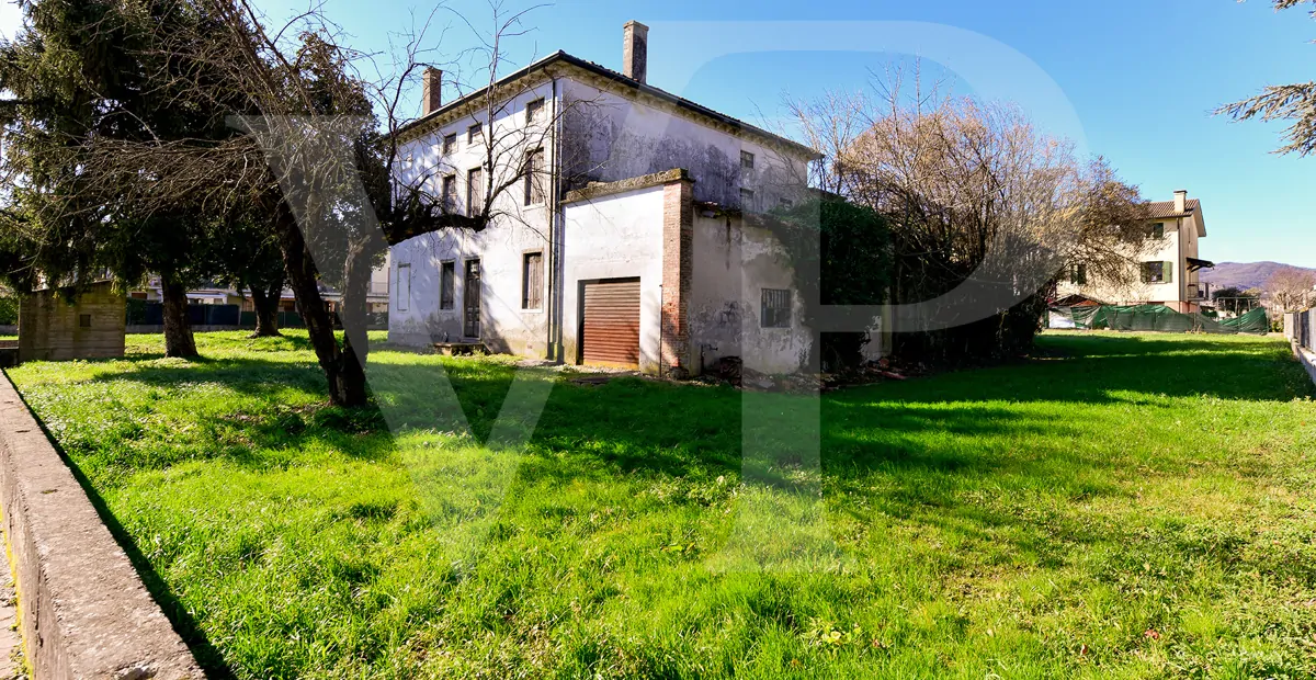 Villa zum Renovieren in Villaganzerla Castegnero