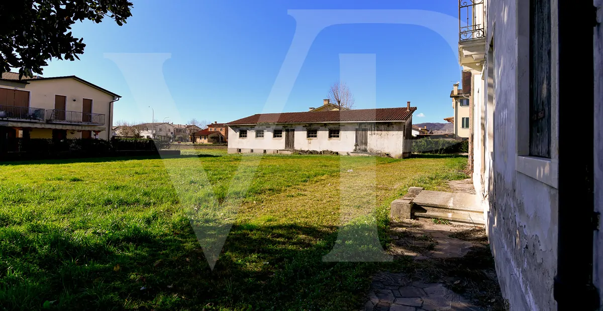 Villa zum Renovieren in Villaganzerla Castegnero