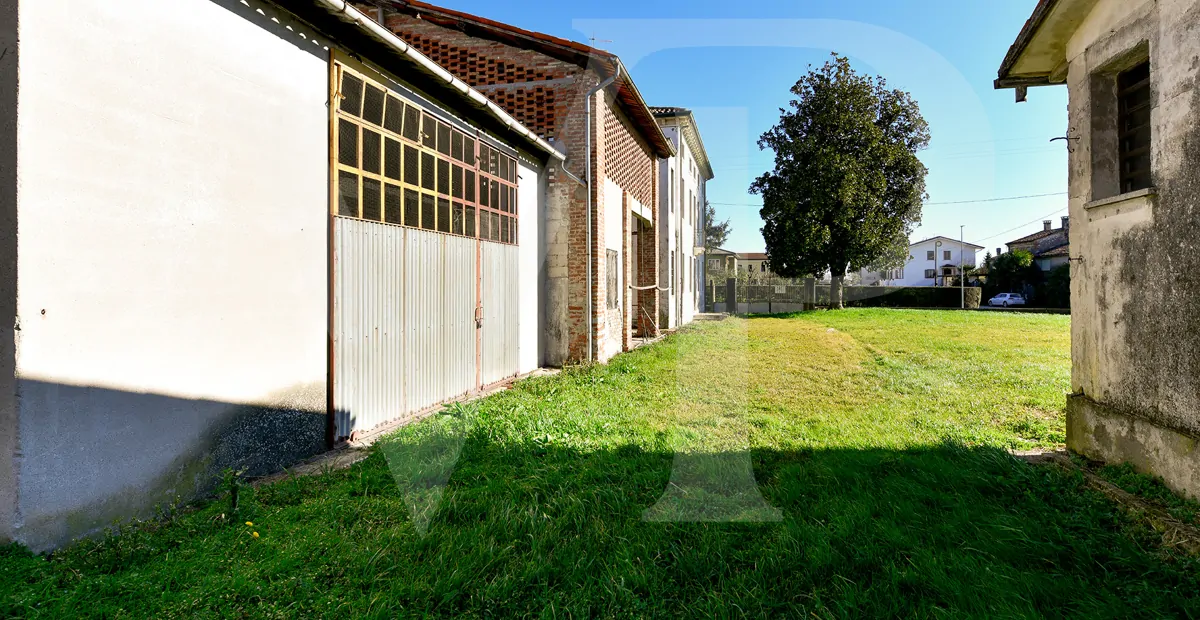 Villa zum Renovieren in Villaganzerla Castegnero