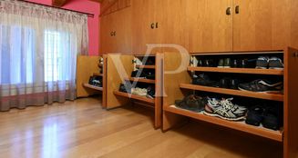 von_poll_real_estate_property_IT233551151_image_33