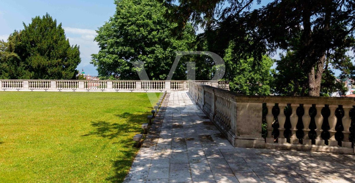 Villa aus dem 18. Jahrhundert - wird als Büro genutzt