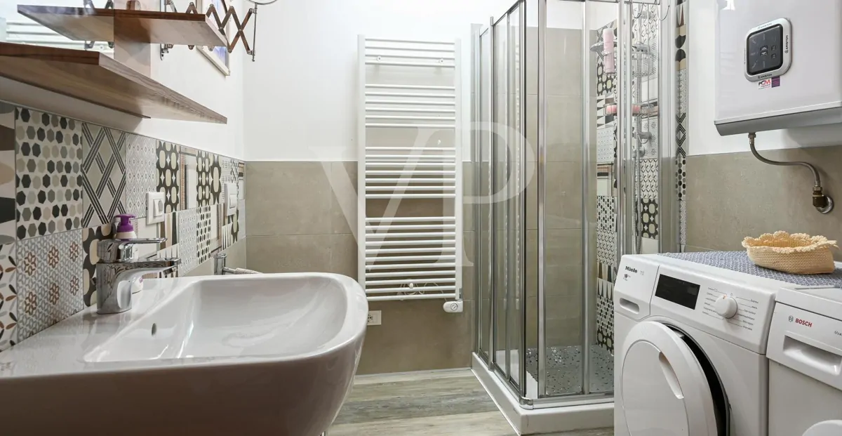 Maison individuelle avec terrasse panoramique centre du village