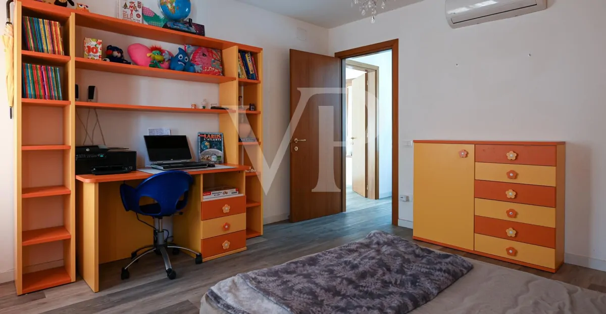 Maison individuelle avec terrasse panoramique centre du village