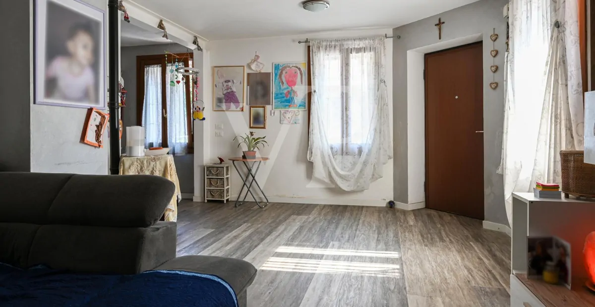 Maison individuelle avec terrasse panoramique centre du village