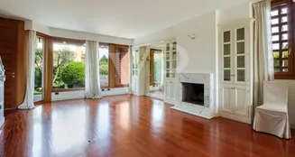 von_poll_real_estate_property_IT233551182_image_4