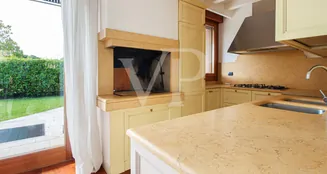 von_poll_real_estate_property_IT233551182_image_9