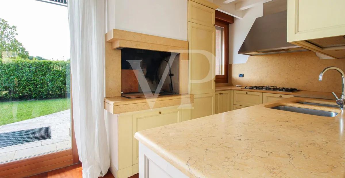 2 Minuten mit dem Auto von Ederle - Mehrfamilienhauskopf