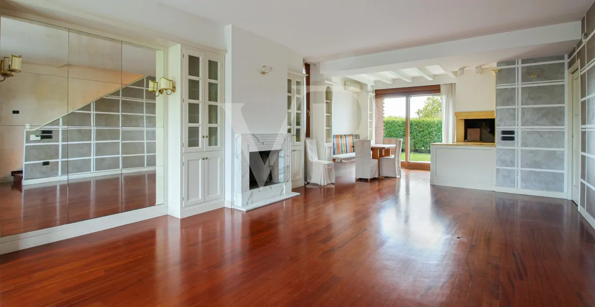 2 Minuten mit dem Auto von Ederle - Mehrfamilienhauskopf